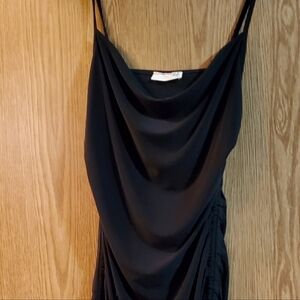 𝅺little black dress